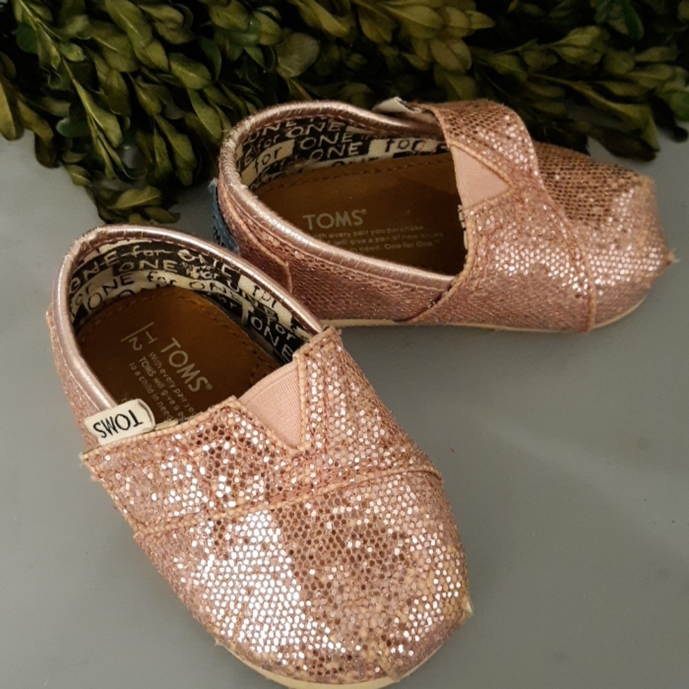 TOMS pink sparkle tennis